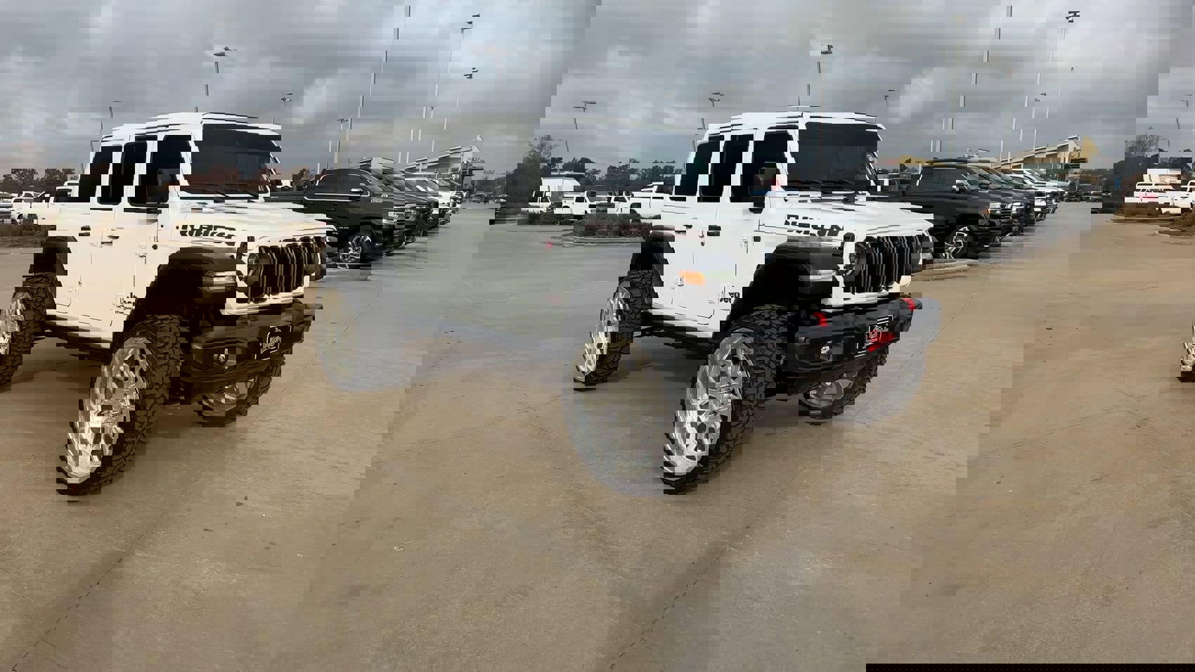 2024 Jeep Wrangler Rubicon photo 2