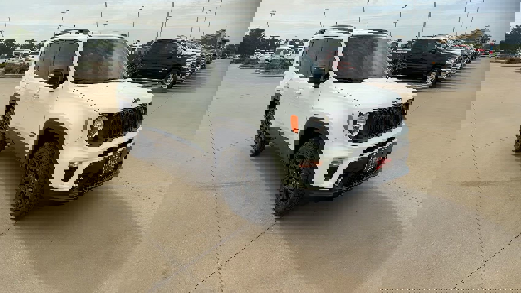 2022 Jeep Renegade Altitude photo 2