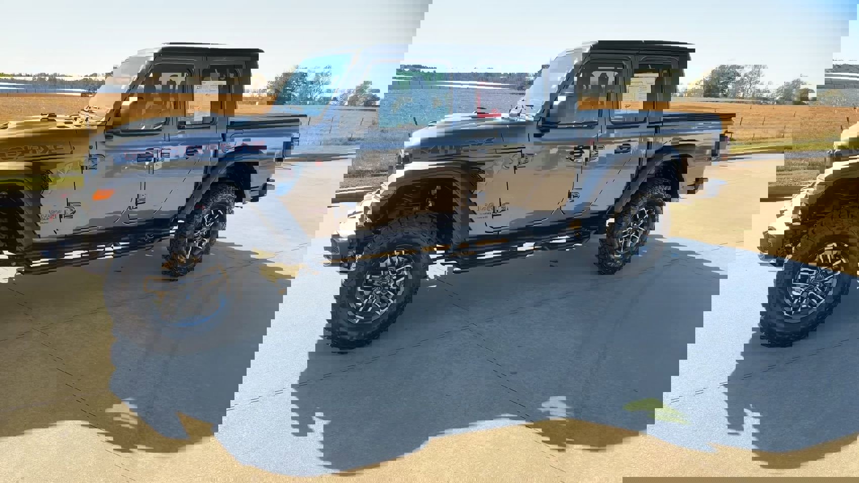 2025 Jeep Gladiator Mojave photo 4