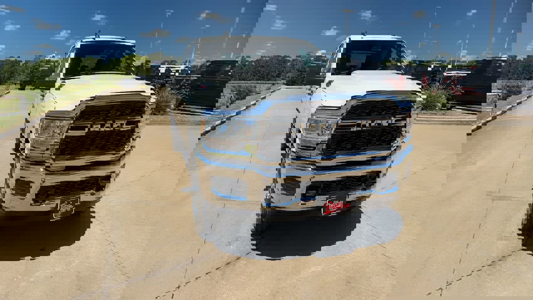 2023 Ram 2500 Tradesman photo 2
