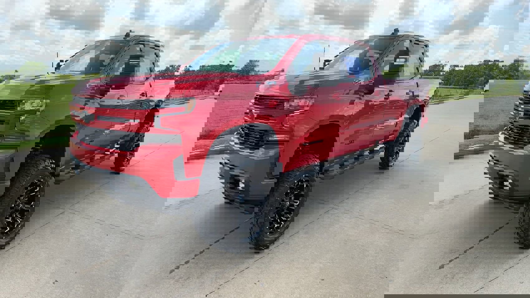 2022 Chevrolet Silverado 1500 RST photo 3