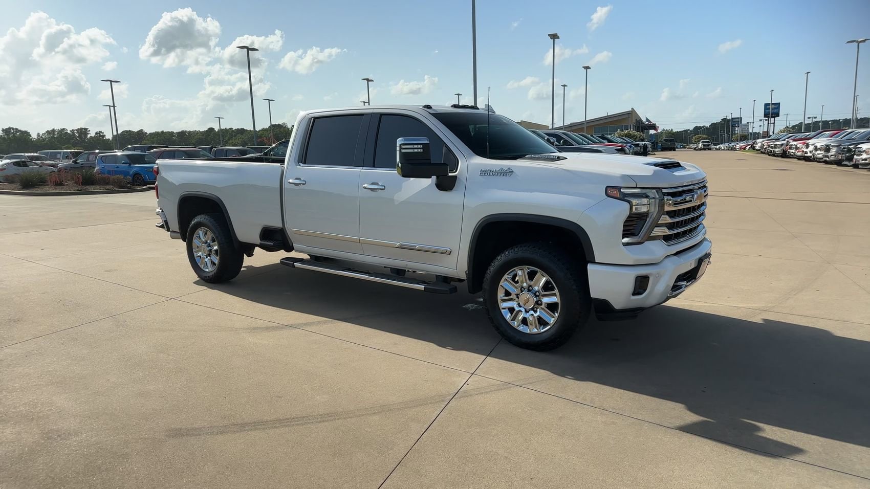Used 2024 Chevrolet Silverado 3500HD High Country with VIN 1GC4YVEY4RF200556 for sale in Longview, TX