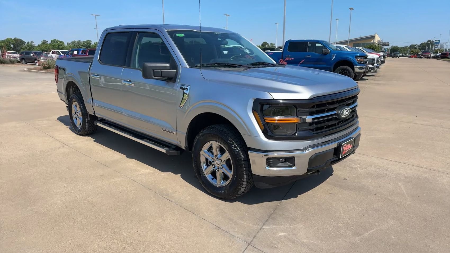 2025 Ford F-150 XLT - Photo 9