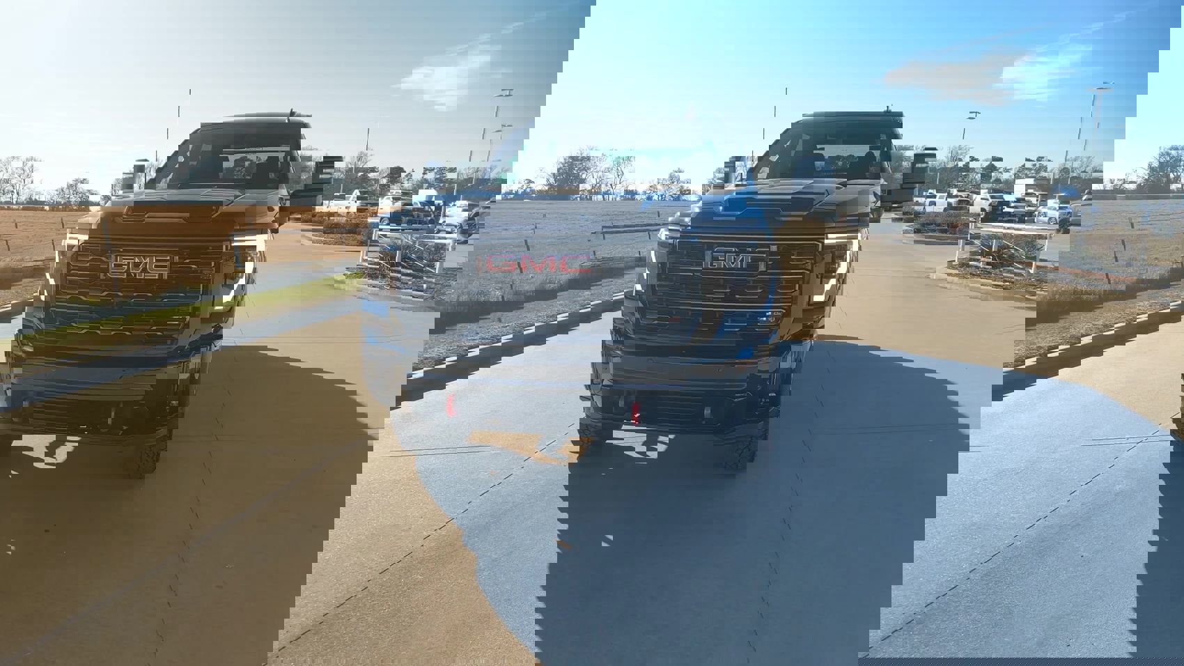 2024 Gmc Sierra HD AT4 photo 3