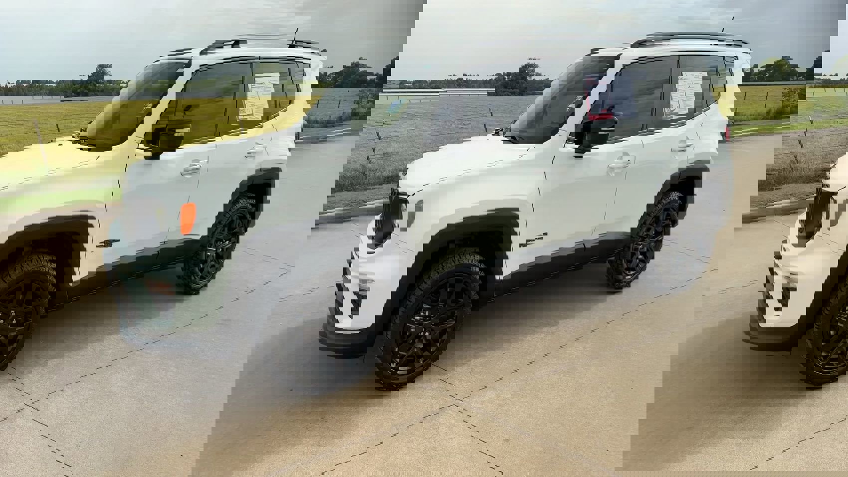 2022 Jeep Renegade Altitude photo 4