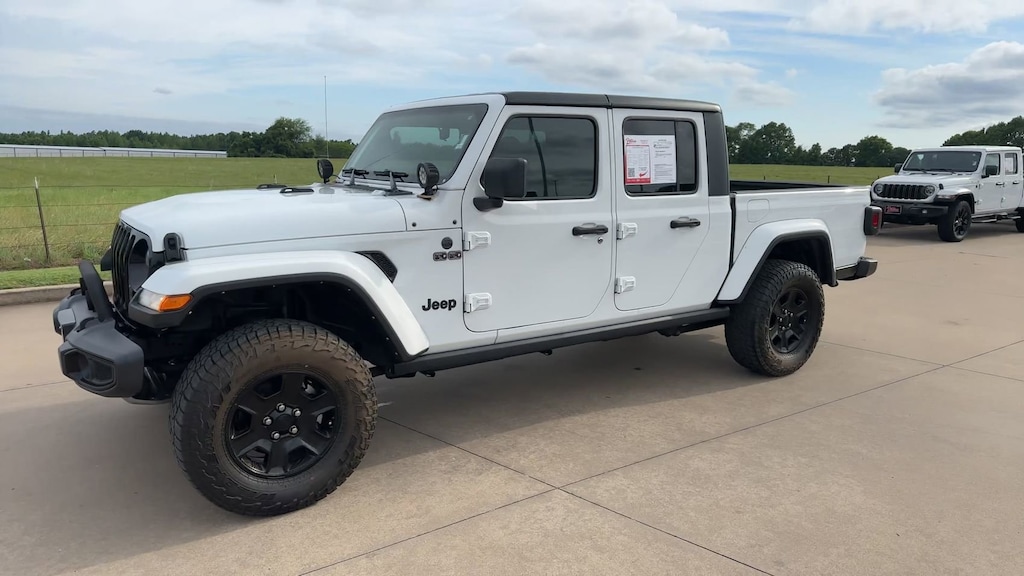 Used 2022 Jeep Gladiator Willys Willys 4x4