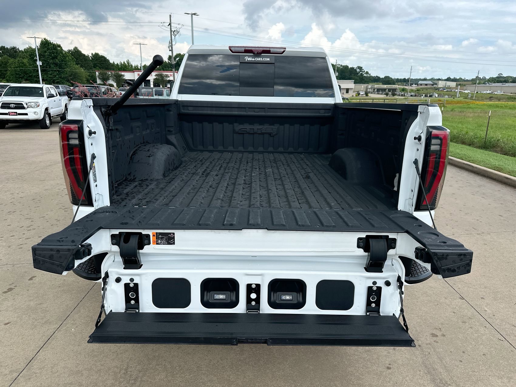 2024 GMC Sierra 2500HD AT4 - Photo 23
