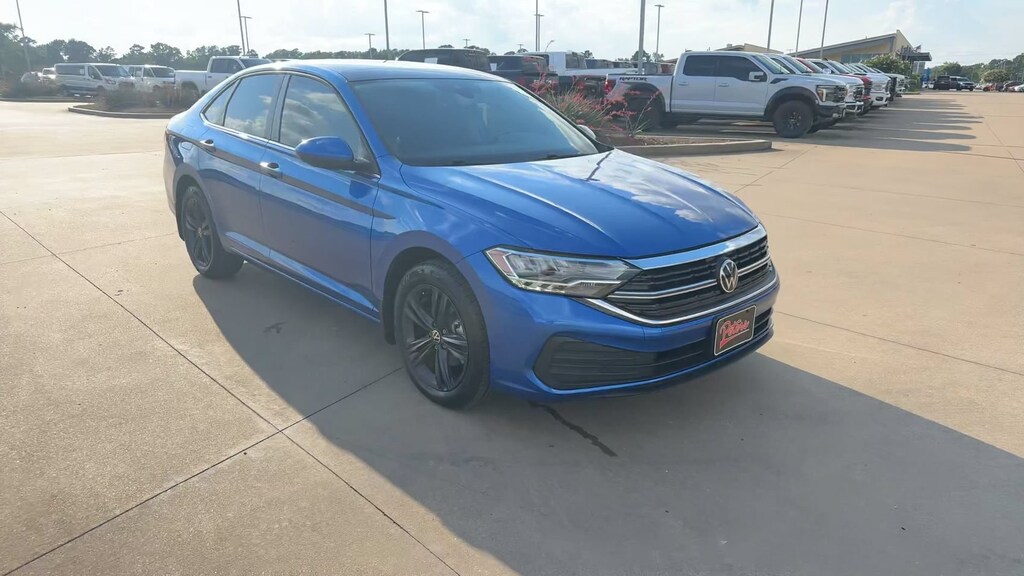 Used 2024 Volkswagen Jetta 1.5T SE SE Auto