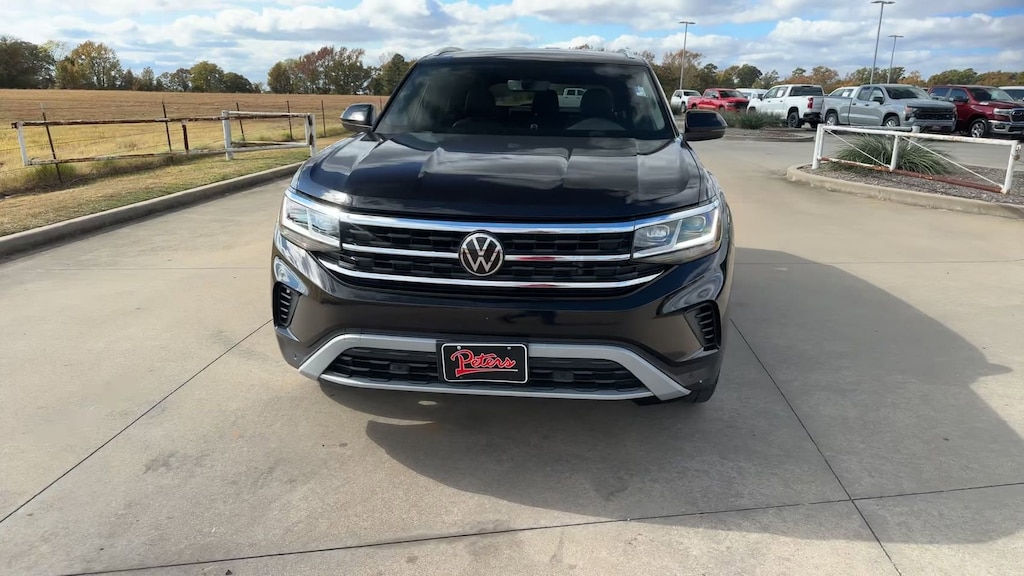 Used 2023 Volkswagen Atlas Cross Sport 2.0T SE w/Technology 2.0T SE w/Technology FWD
