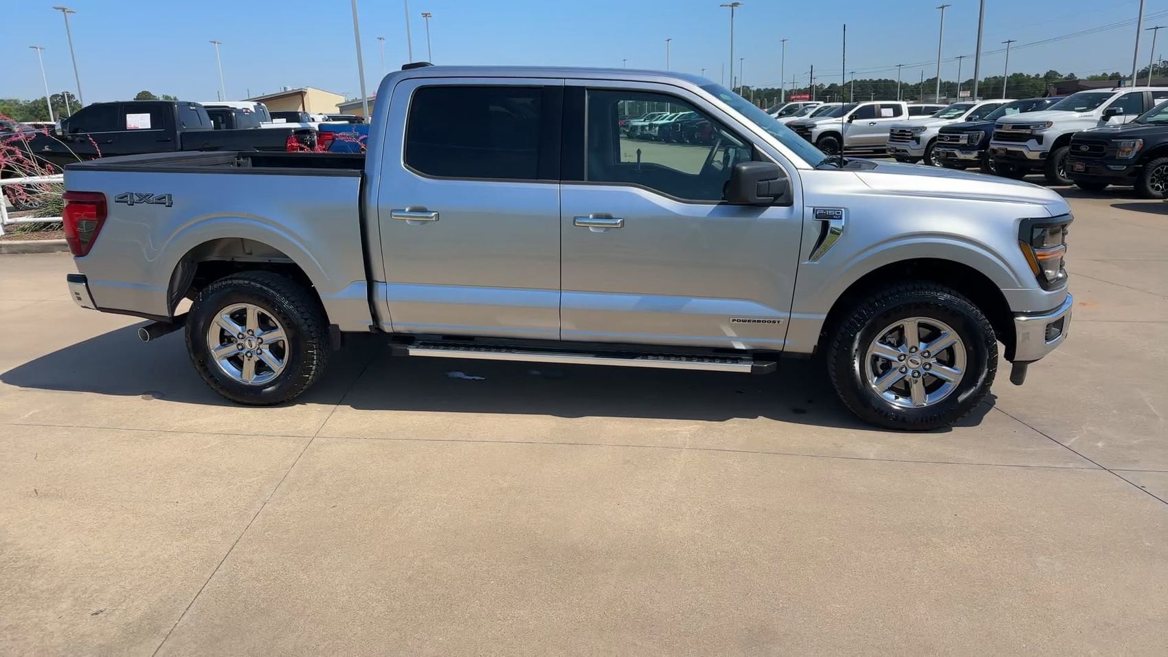 2025 Ford F-150 XLT - Photo 8