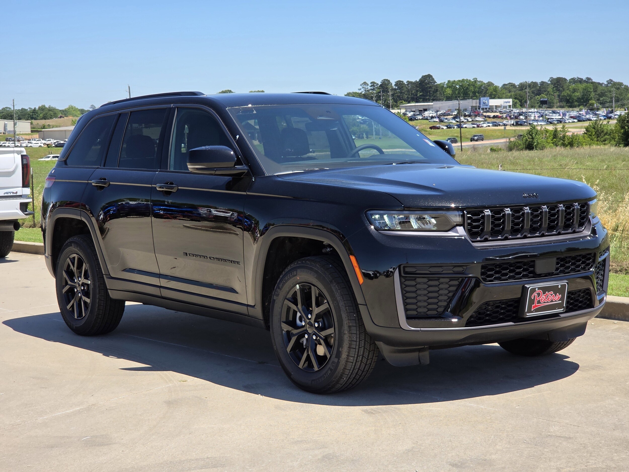New 2026 Jeep Grand Cherokee Laredo
