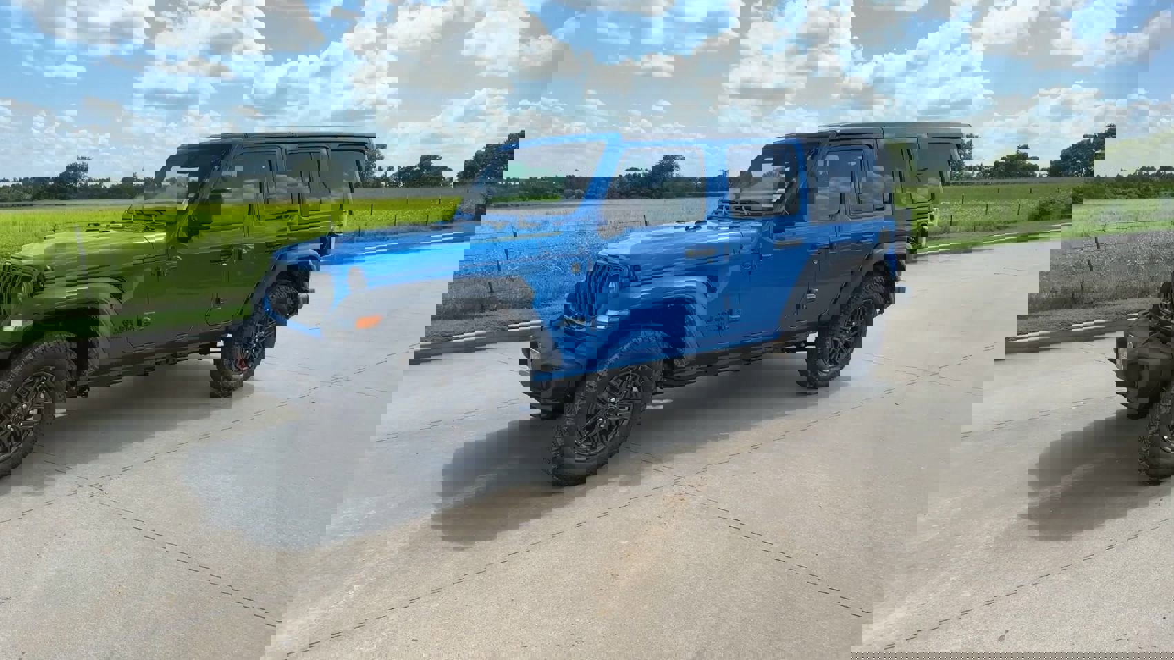 2024 Jeep Wrangler Sport photo 4
