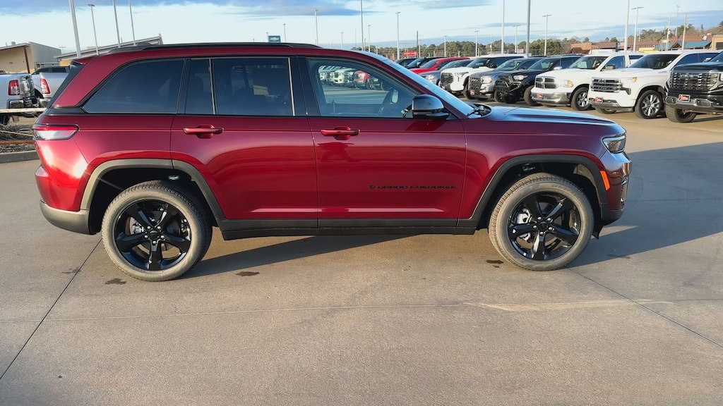 New 2025 Jeep Grand Cherokee Limited Sport Utility