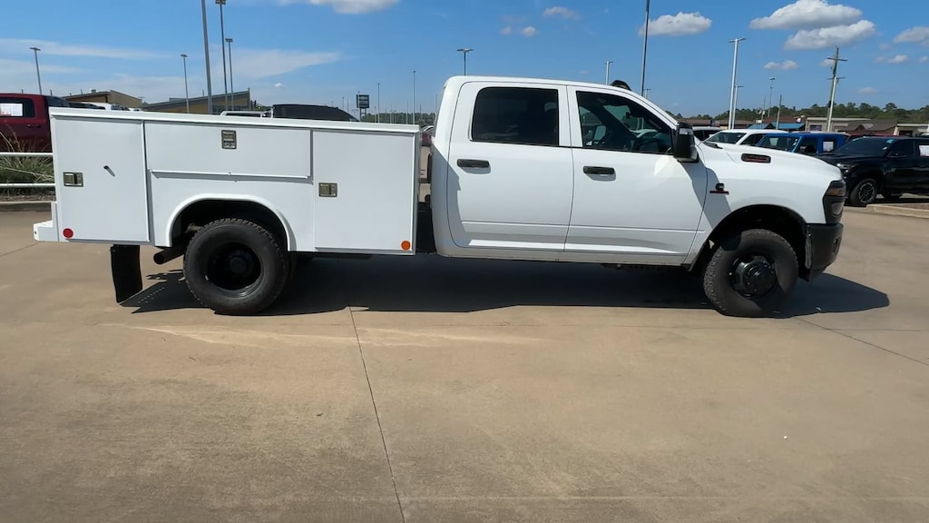 New 2026 Ram 3500 Chassis Cab Tradesman/Big Horn Pickup