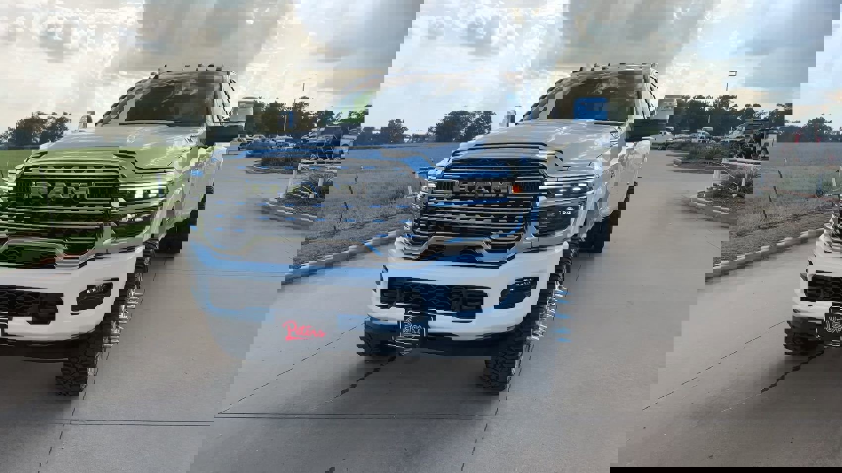 2025 Ram 3500 Longhorn photo 4