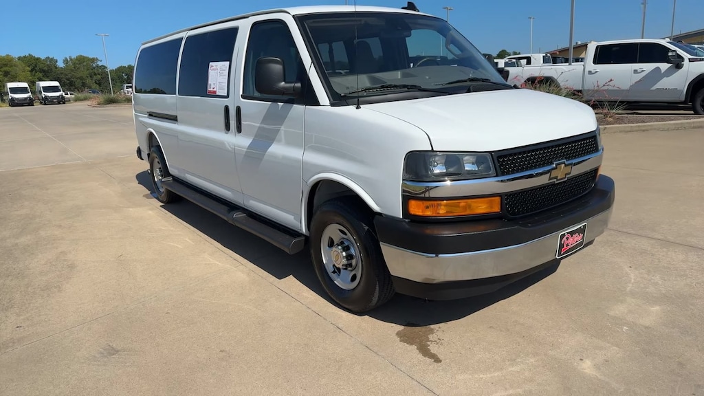 Used 2025 Chevrolet Express Passenger LT RWD 3500 155 LT