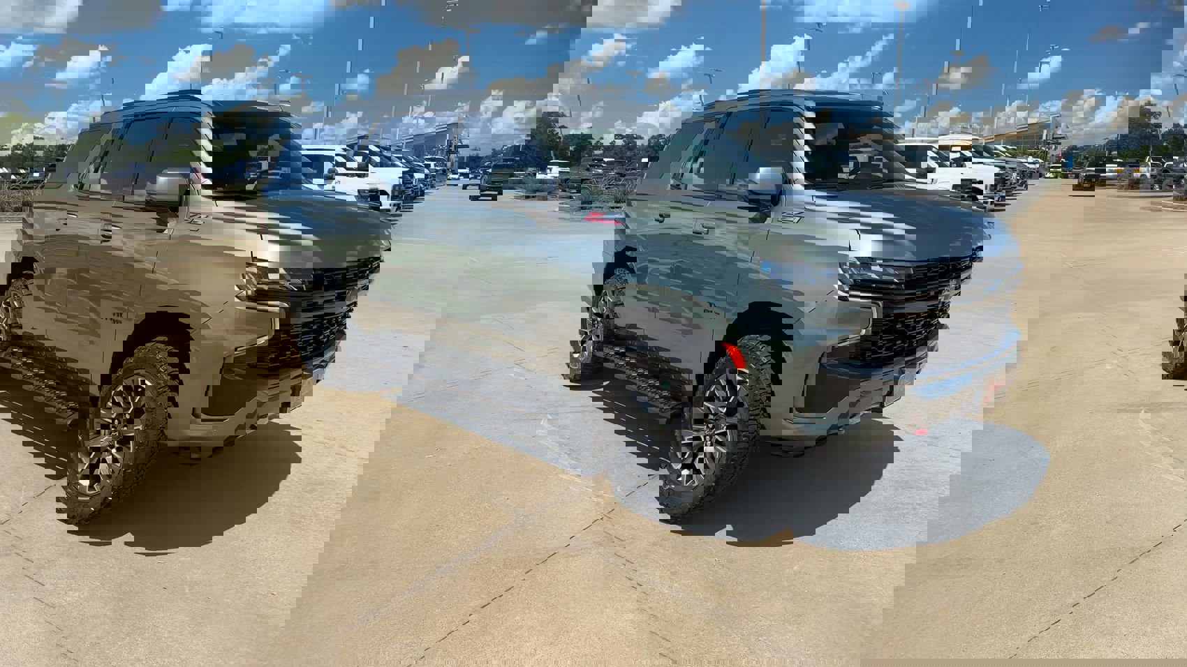 2023 Chevrolet Tahoe Z71 photo 2