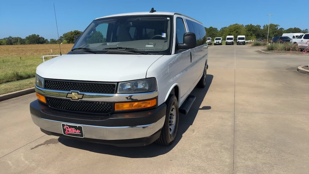 Used 2025 Chevrolet Express Passenger LT RWD 3500 155 LT