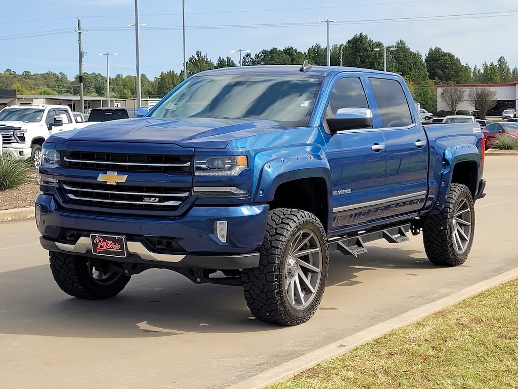 Used 2018 Chevrolet Silverado 1500 LTZ 4WD Crew Cab 143.5 LTZ w/2LZ