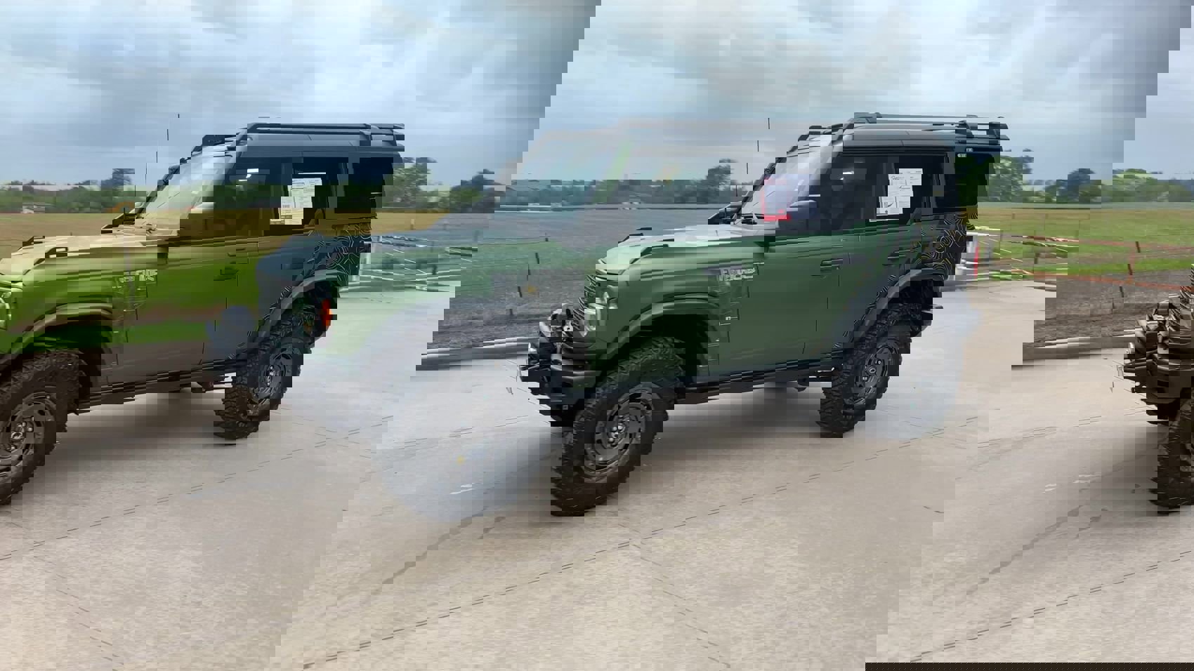 2022 Ford Bronco Everglades photo 4