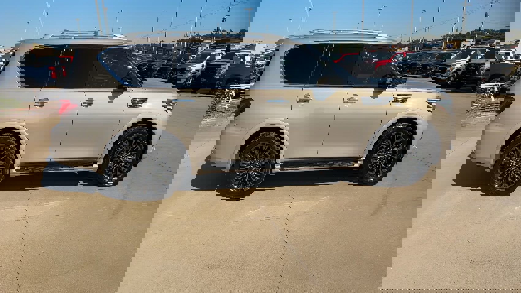 2024 Infiniti QX80 Sensory photo 4