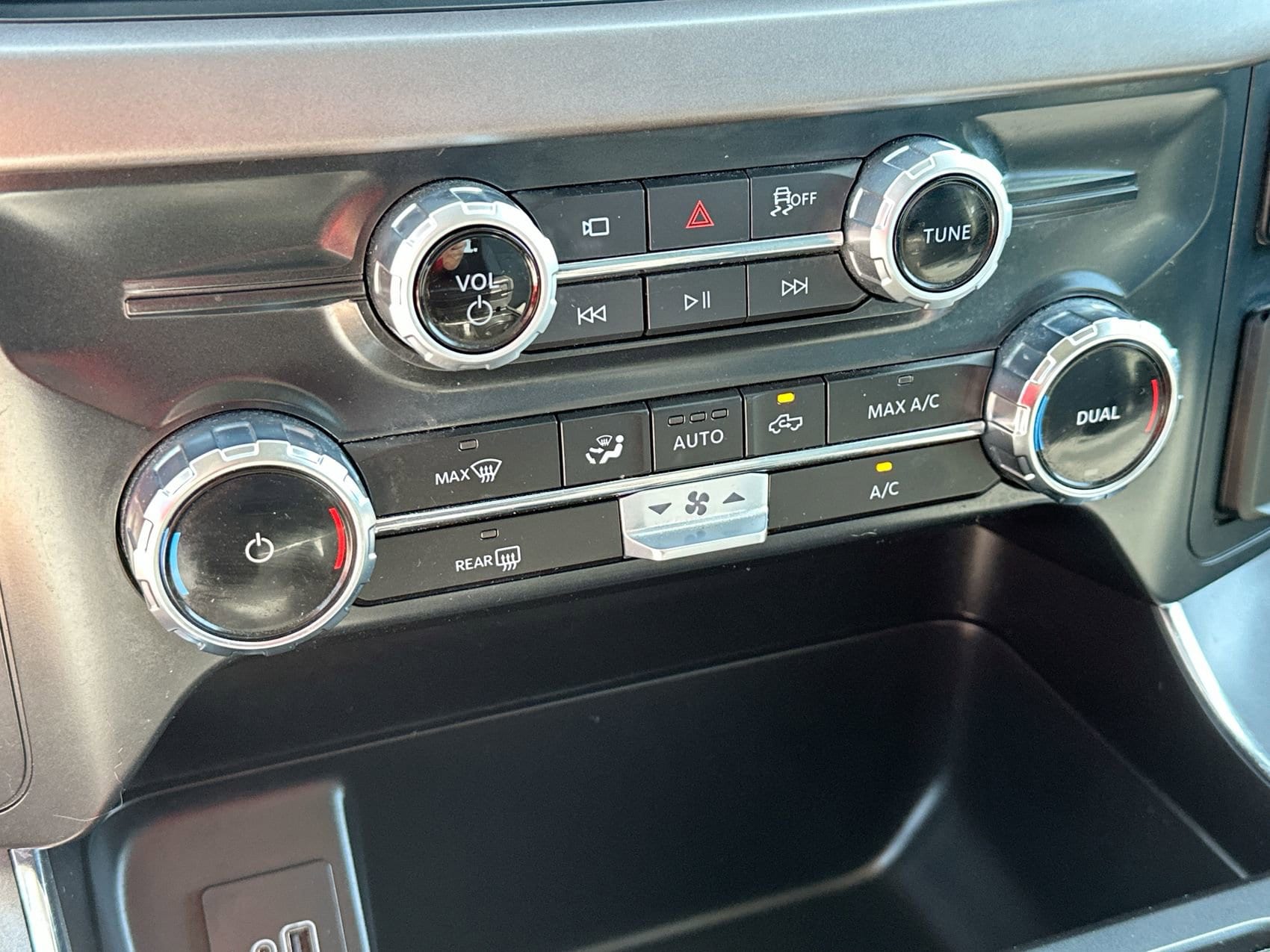2025 Ford F-150 XLT - Photo 18