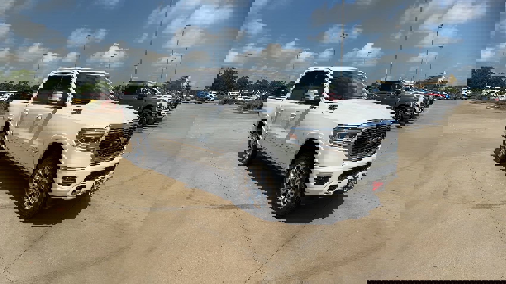 2023 Ram 1500 Limited photo 2