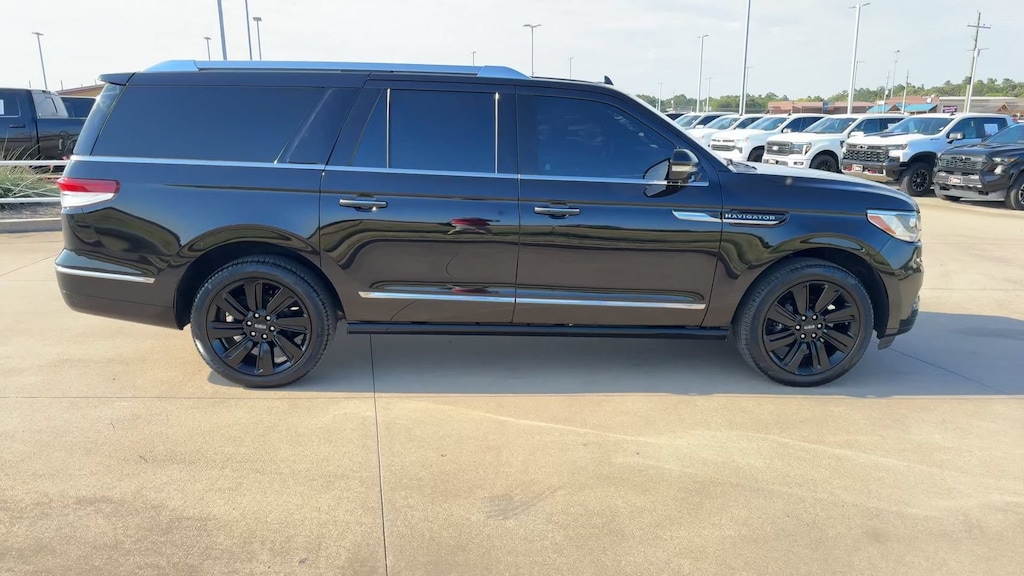 Used 2024 Lincoln Navigator L Reserve Reserve 4x4