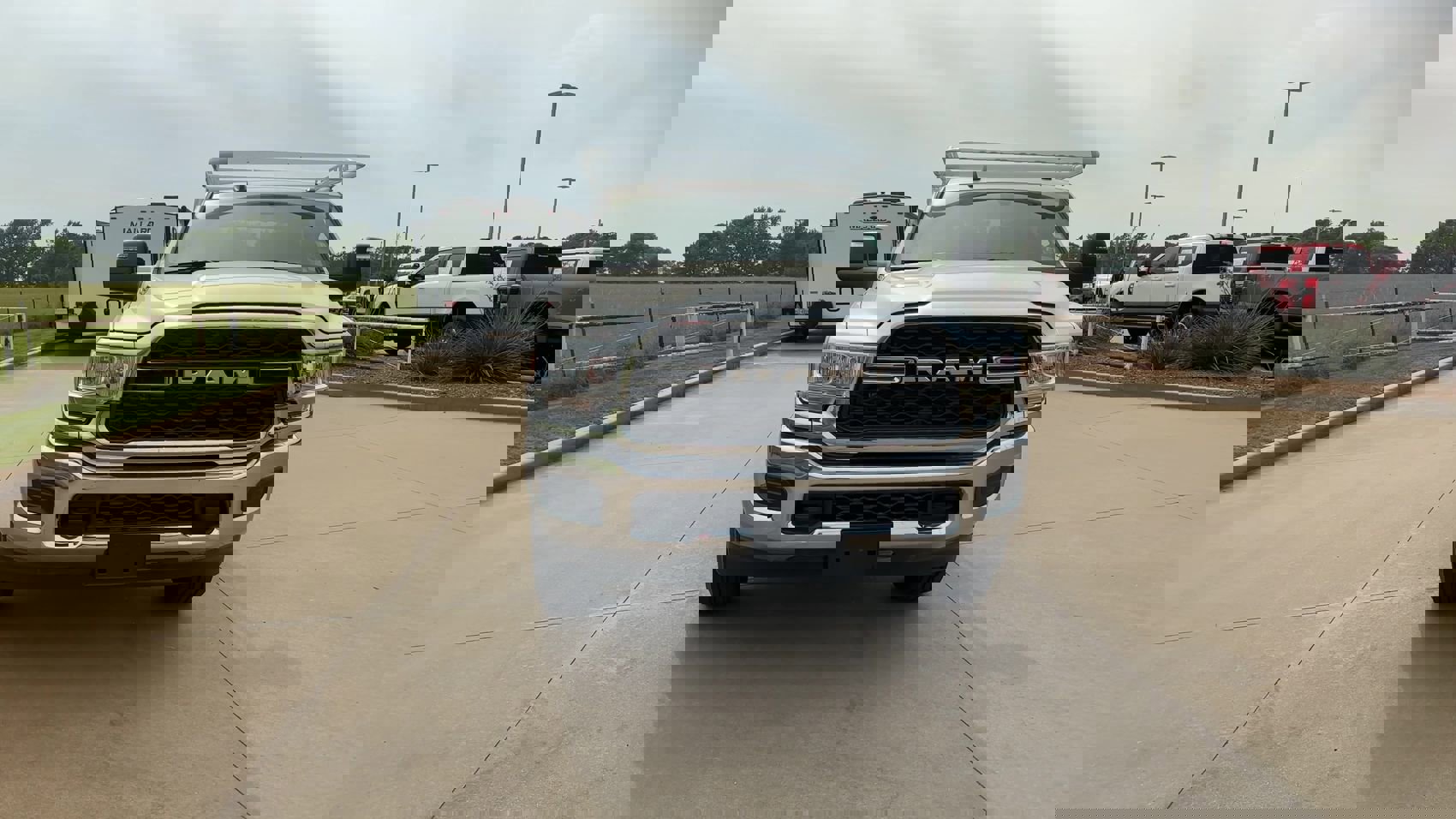 2024 Ram 2500 Tradesman photo 3