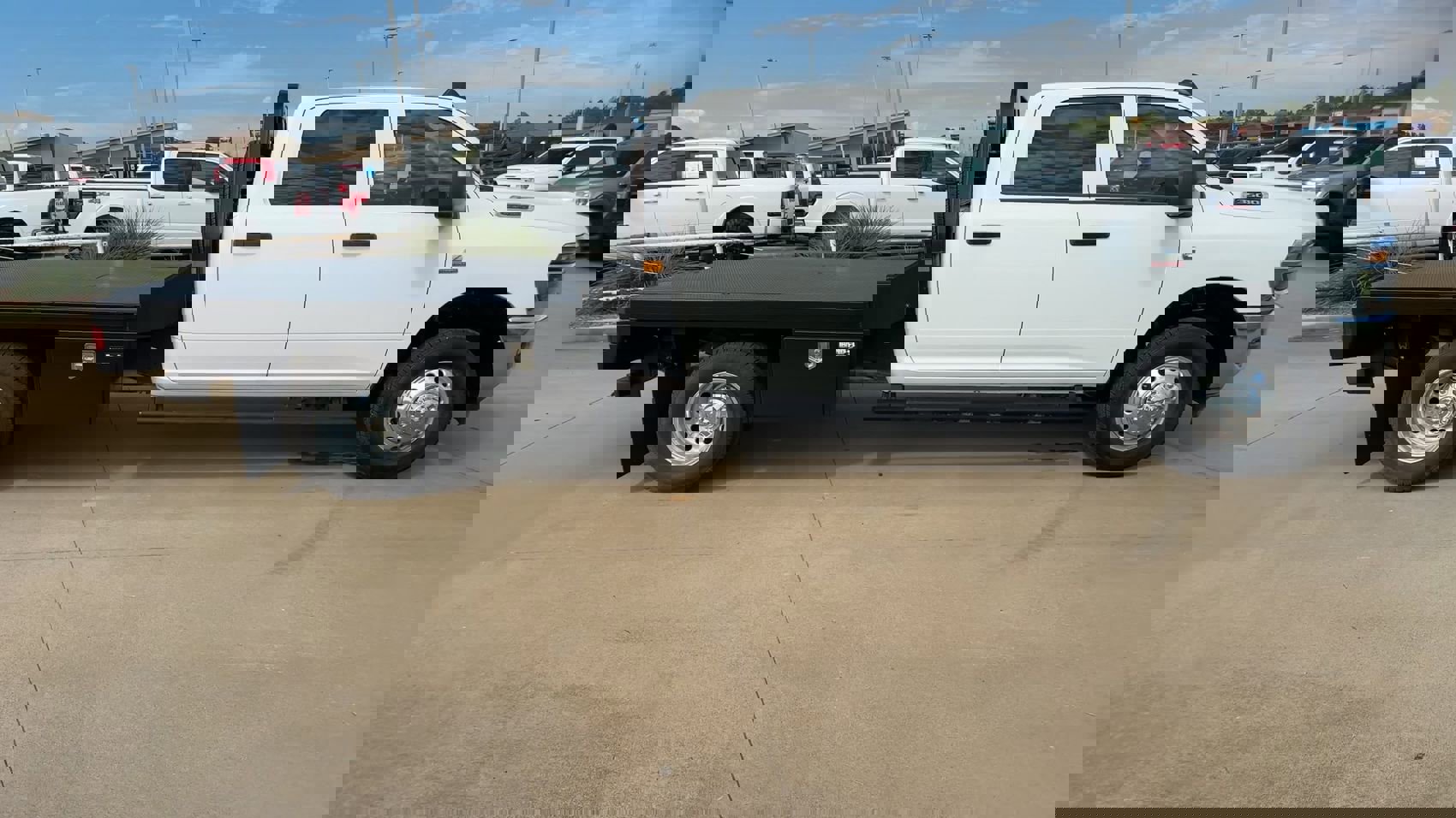 2026 Ram 3500 Tradesman Big Horn photo 2