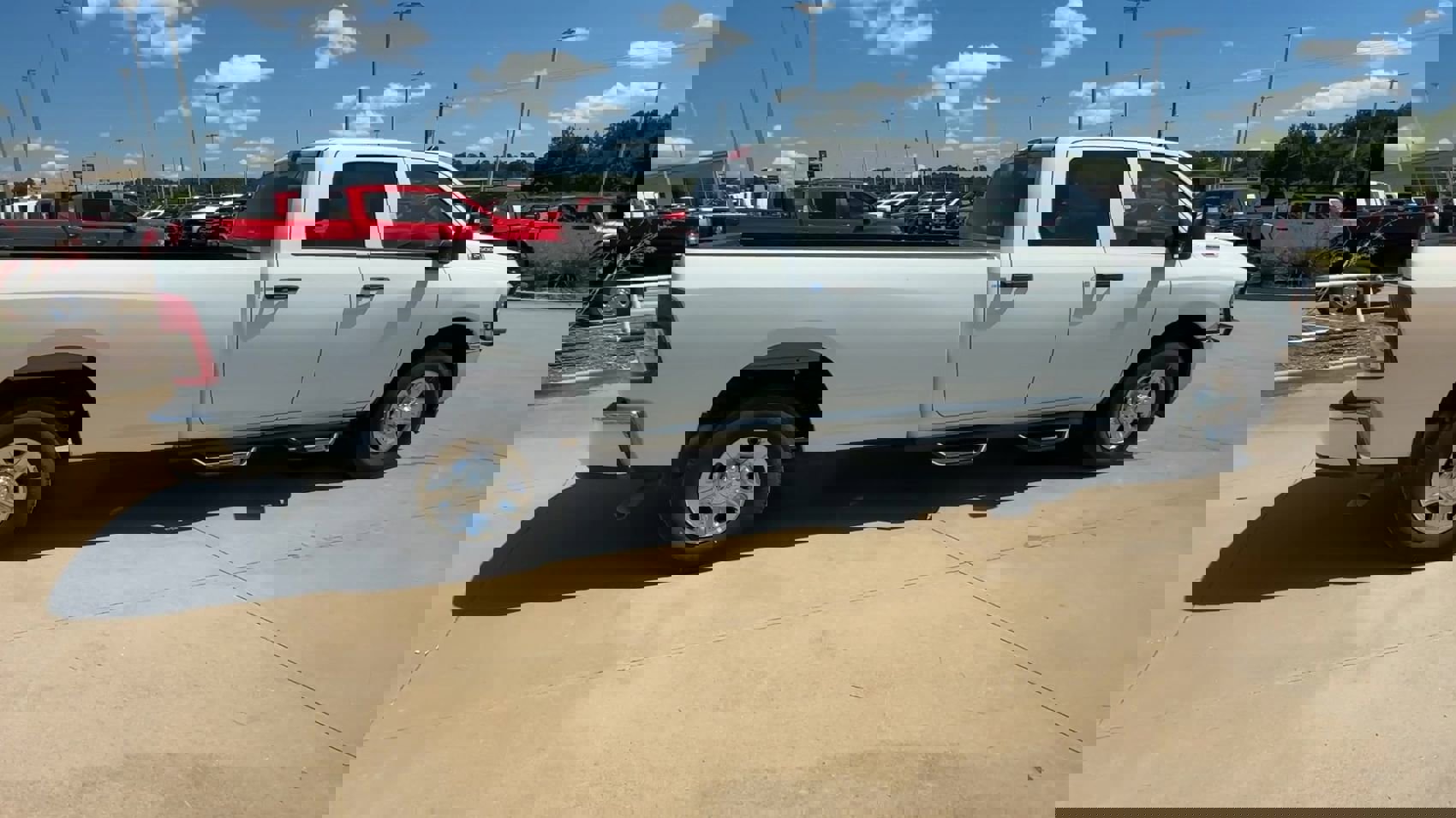 2024 Ram 2500 Tradesman photo 4