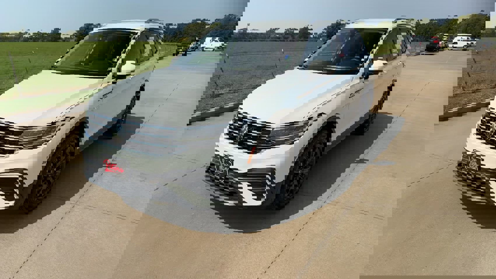 2024 Volkswagen Tiguan SE Wolfsburg Edition photo 4