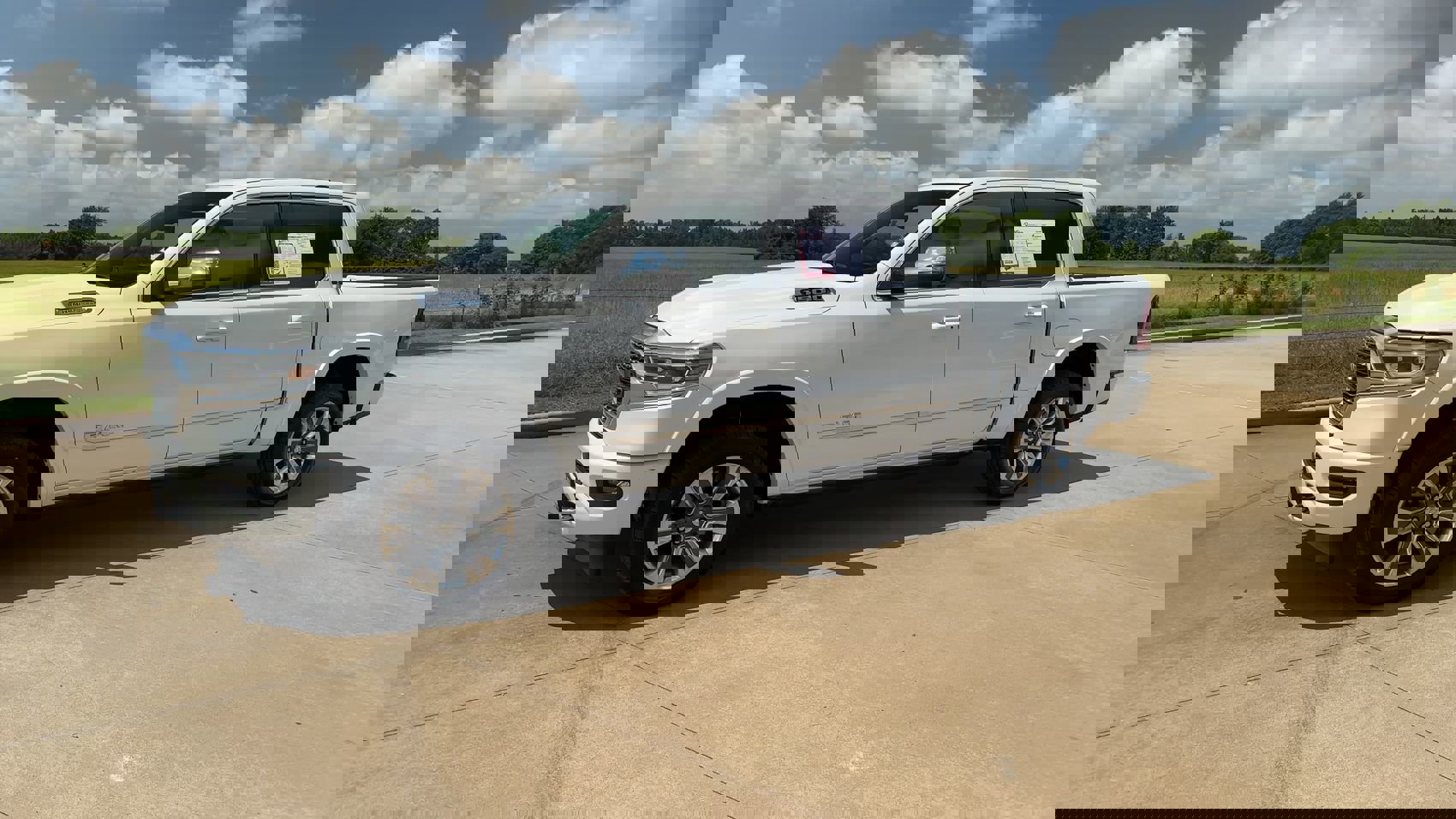 2023 Ram 1500 Limited photo 4