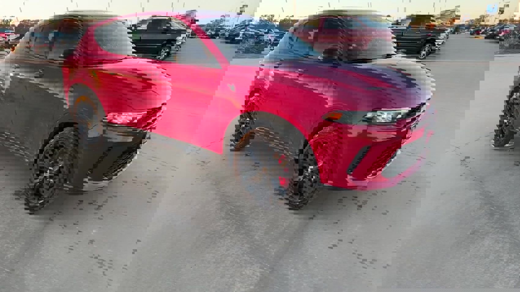 2024 Dodge Hornet R/T photo 2