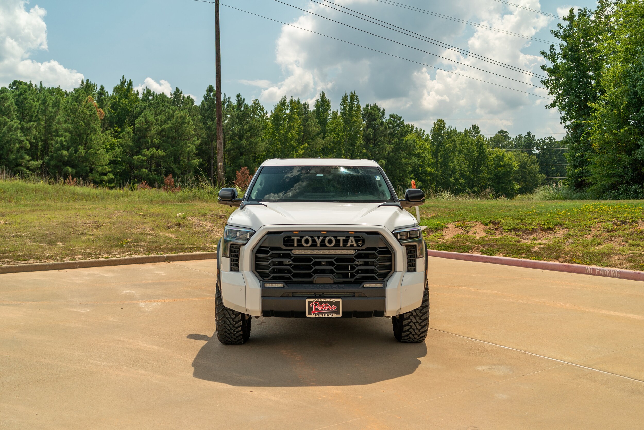 2022 Toyota Tundra TRD Pro CrewMax photo 3