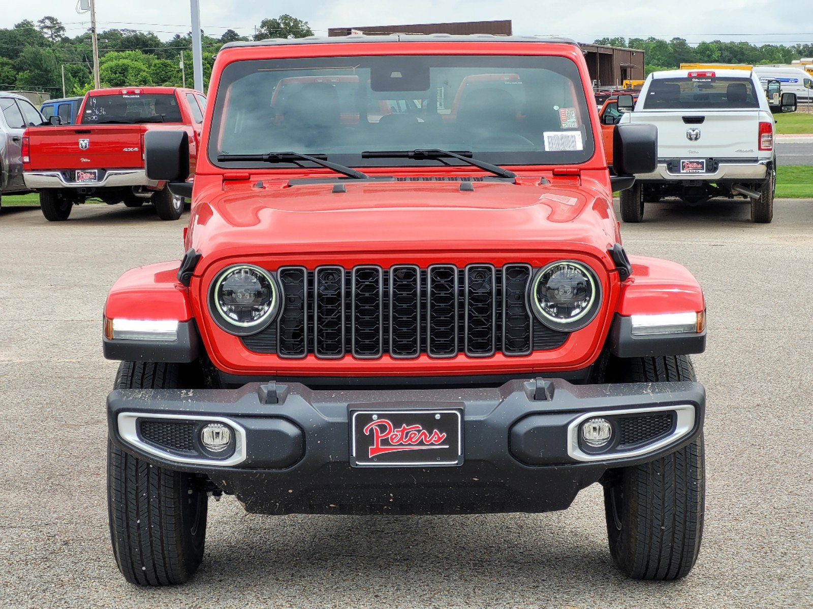 2024 Jeep Gladiator Sport photo 2
