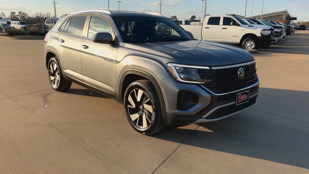 Used 2025 Volkswagen Atlas Cross Sport 2.0T SE w/Technology 2.0T SE w/Technology FWD