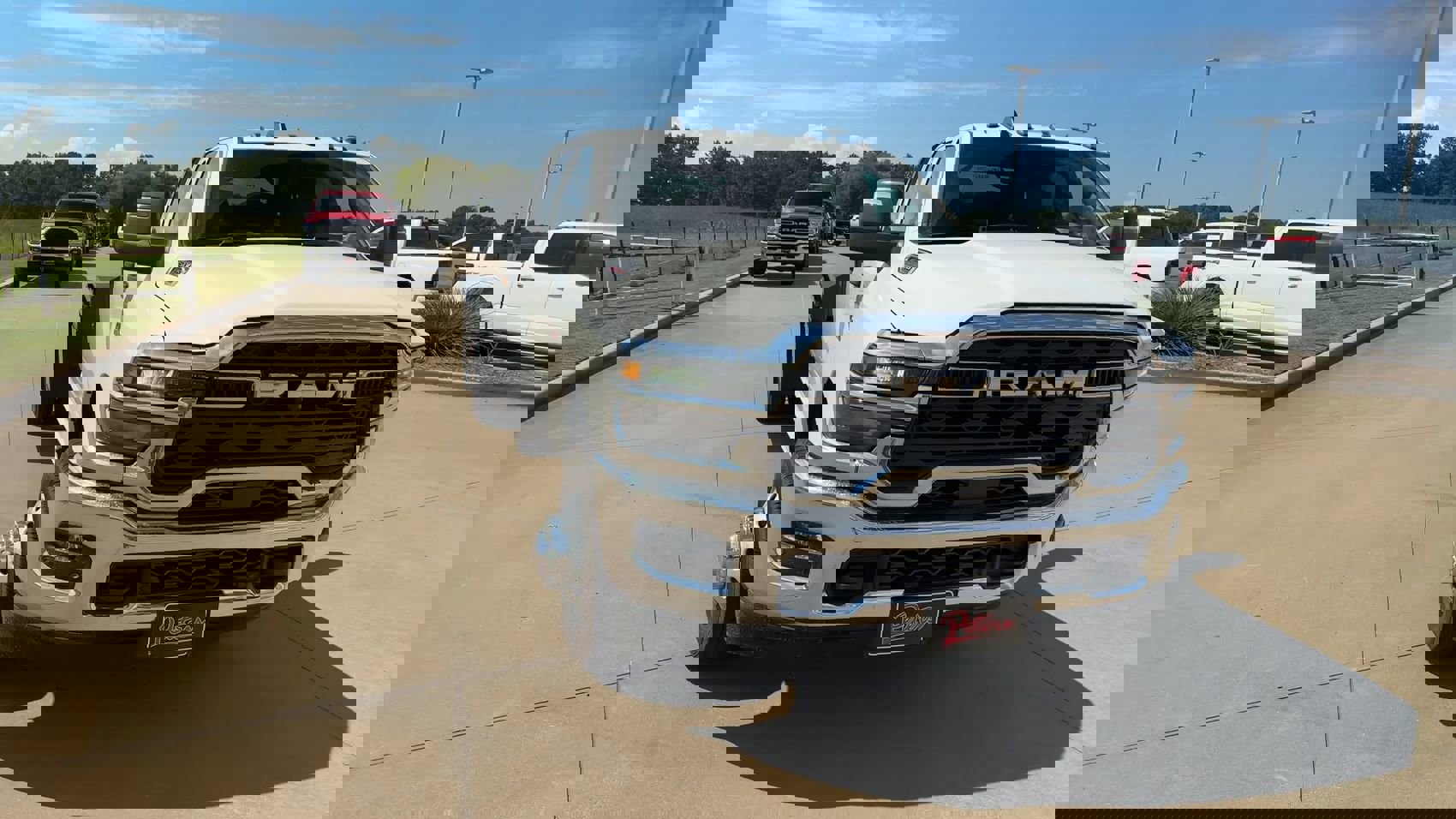 2026 Ram 3500 Tradesman Big Horn photo 3