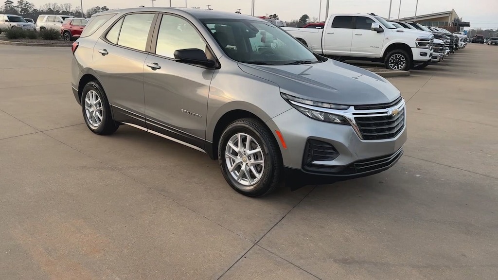 Used 2023 Chevrolet Equinox LS FWD LS w/1LS