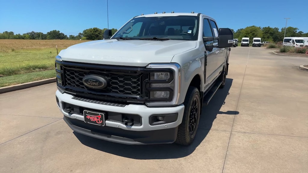 Used 2025 Ford F-250 LARIAT