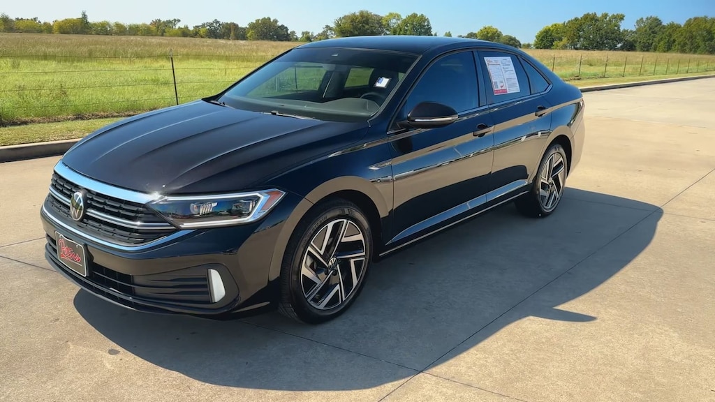 Used 2024 Volkswagen Jetta SEL SEL Auto