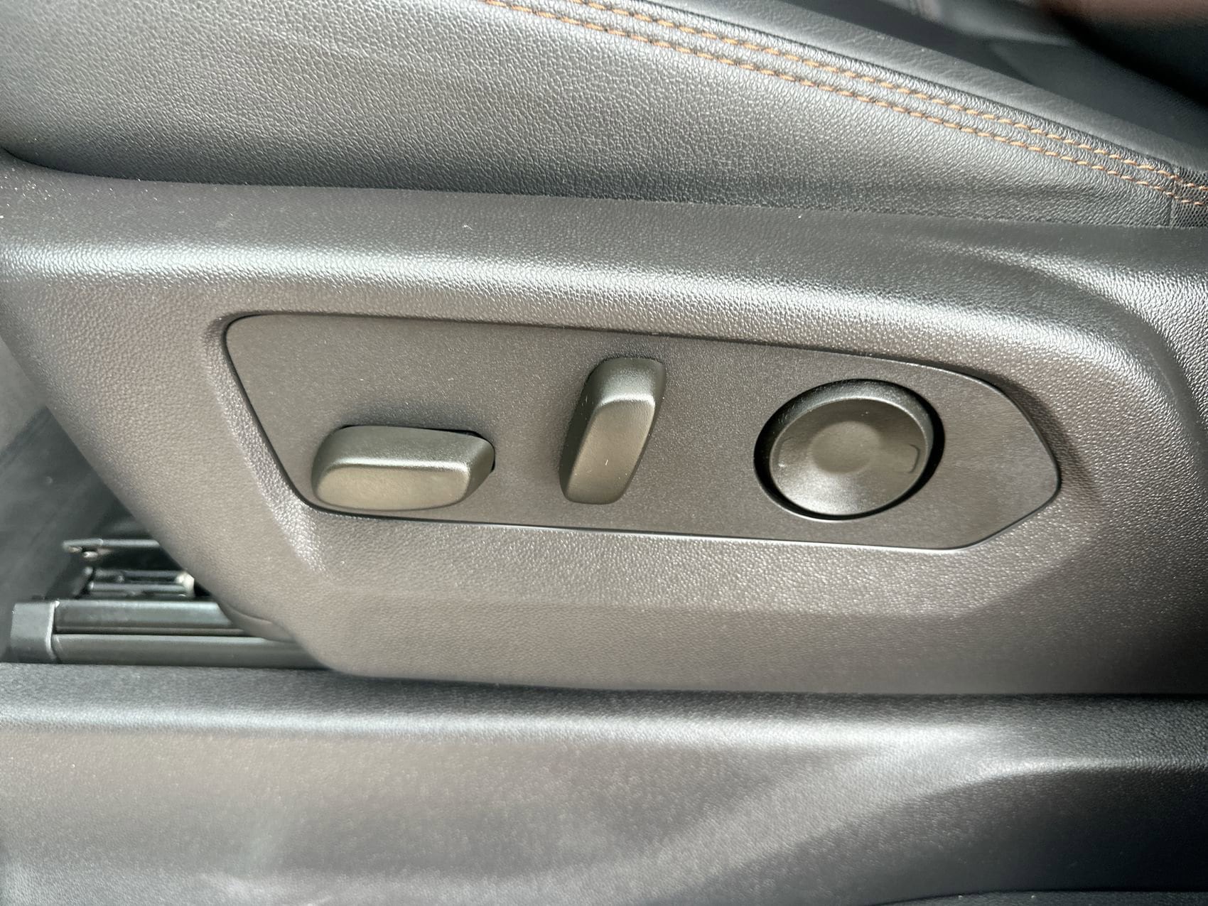 2024 GMC Sierra 2500HD AT4 - Photo 12