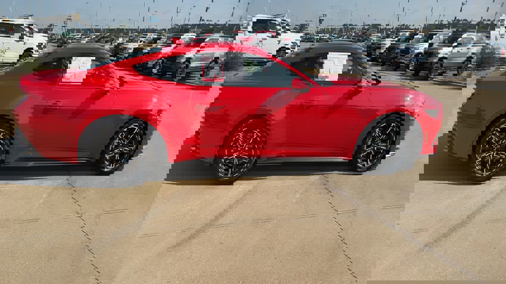 2024 Ford Mustang EcoBoost Premium photo 2