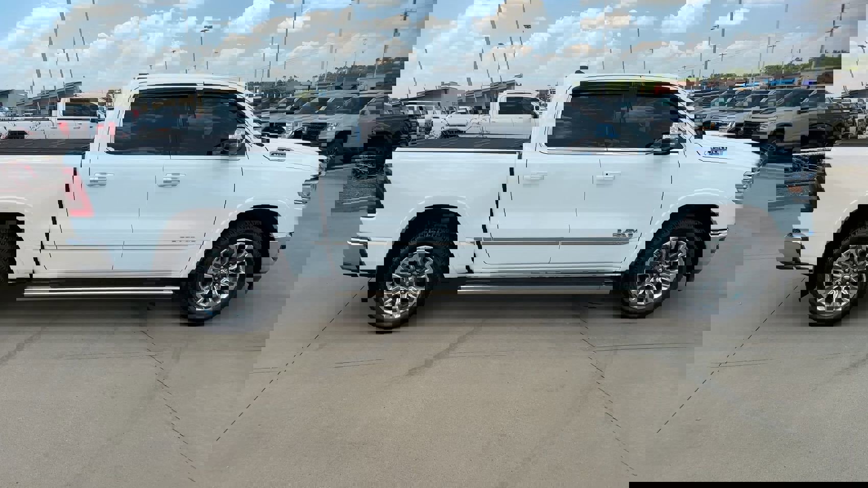 2024 Ram 1500 Limited photo 2