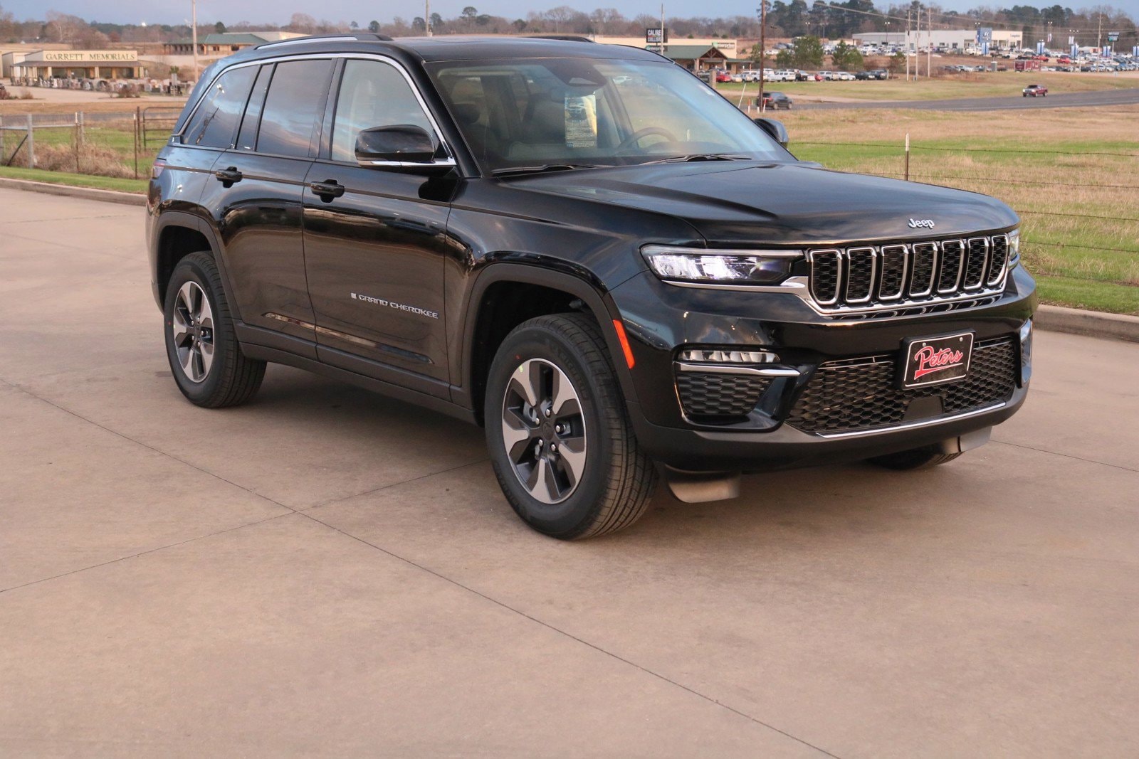 New 2023 Jeep Grand Cherokee 4xe Base