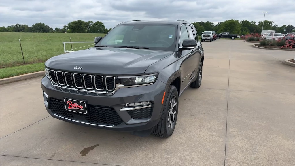 Used 2025 Jeep Grand Cherokee Limited Limited 4x2