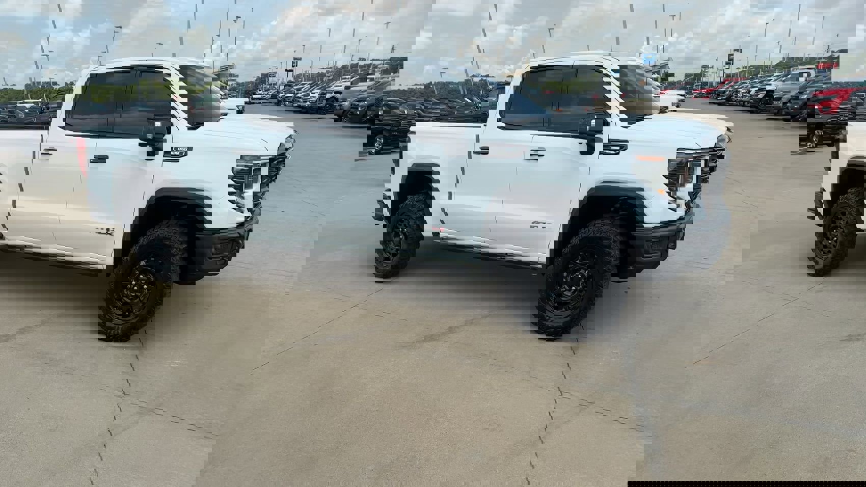 2024 Gmc Sierra 1500 AT4X photo 3