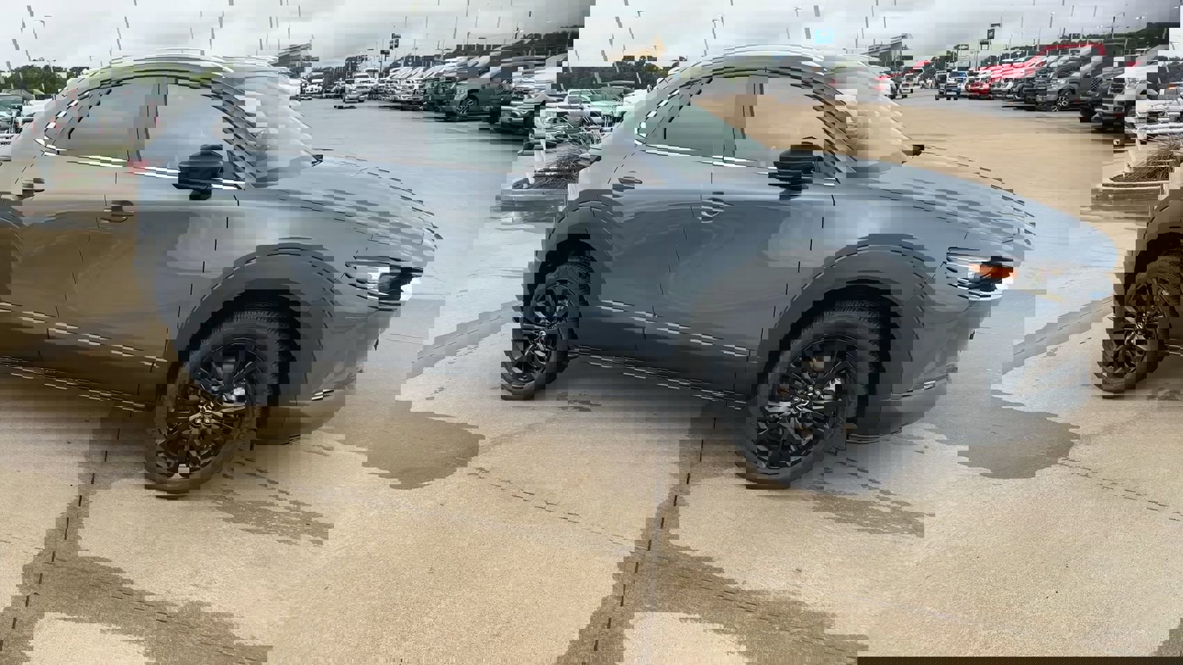2024 Mazda CX-30 2.5 S Carbon photo 2