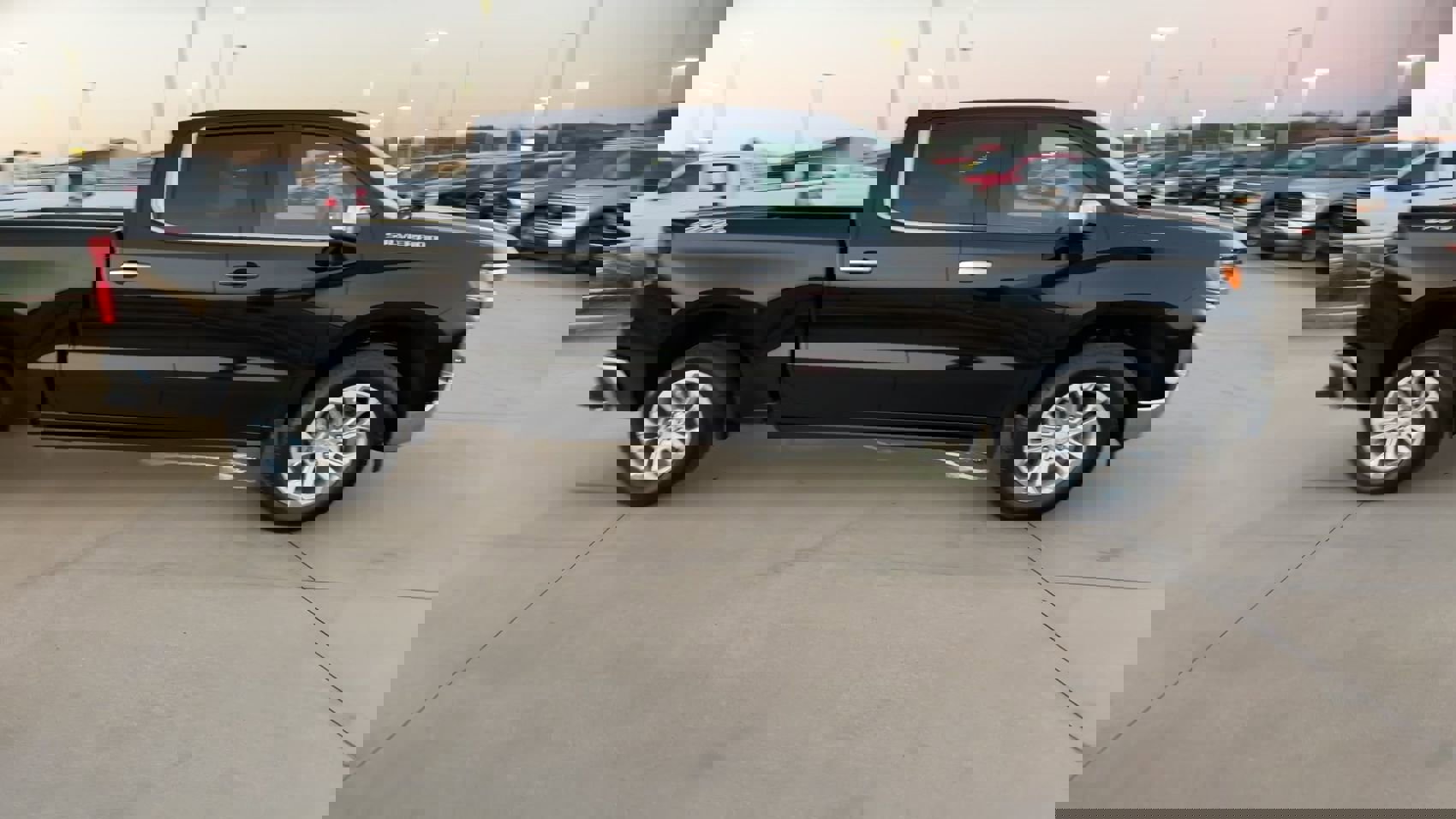 2025 Chevrolet Silverado 1500 LTZ photo 2