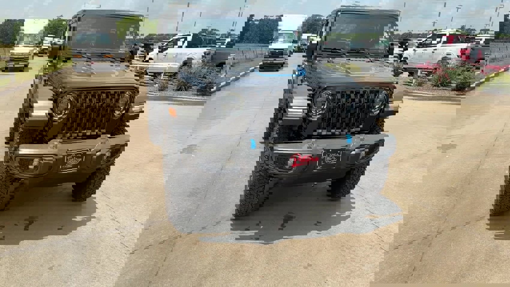2023 Jeep Wrangler 4xe Rubicon Sport photo 3